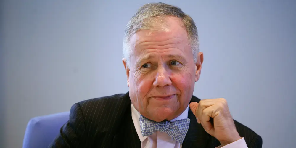 Jim Rogers. REUTERS/Eric Thayer
source https://markets.businessinsider.com/currencies/news/jim-rogers-warns-bubble-stocks-touts-gold-silver-missed-bitcoin-2021-3-1030139747
