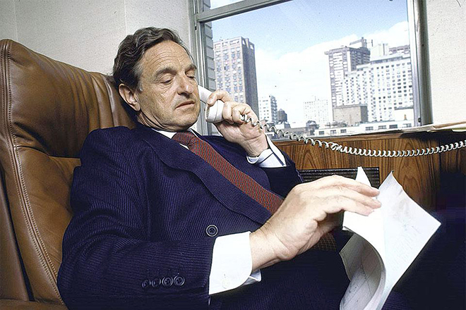 Den 16. september 1992 opnåede George Soros et overskud på $1 mia. på en enkelt dagskilde https://en.24smi.org/celebrity/72843-george-soros.html